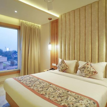 Hotel Four Element Βαρανάσι Εξωτερικό φωτογραφία