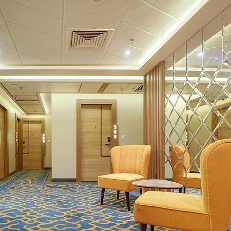 Hotel Four Element Βαρανάσι Εξωτερικό φωτογραφία