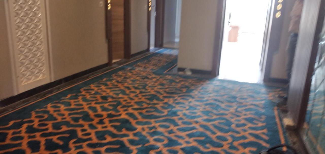 Hotel Four Element Βαρανάσι Εξωτερικό φωτογραφία