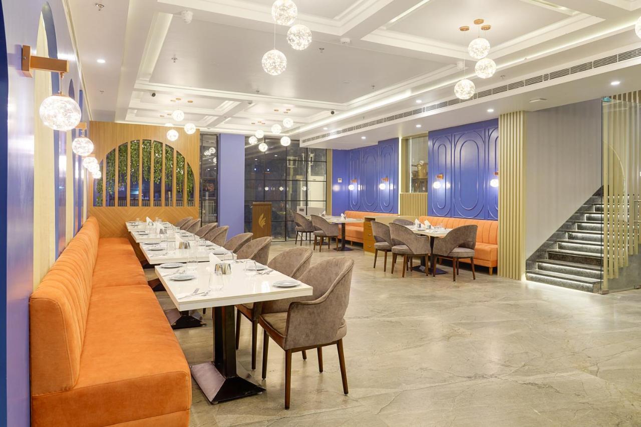 Hotel Four Element Βαρανάσι Εξωτερικό φωτογραφία
