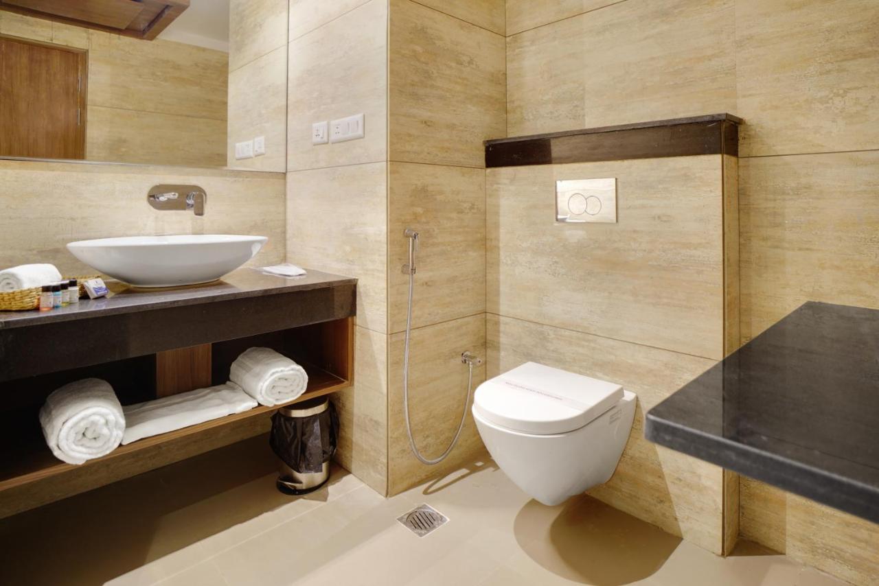 Hotel Four Element Βαρανάσι Εξωτερικό φωτογραφία