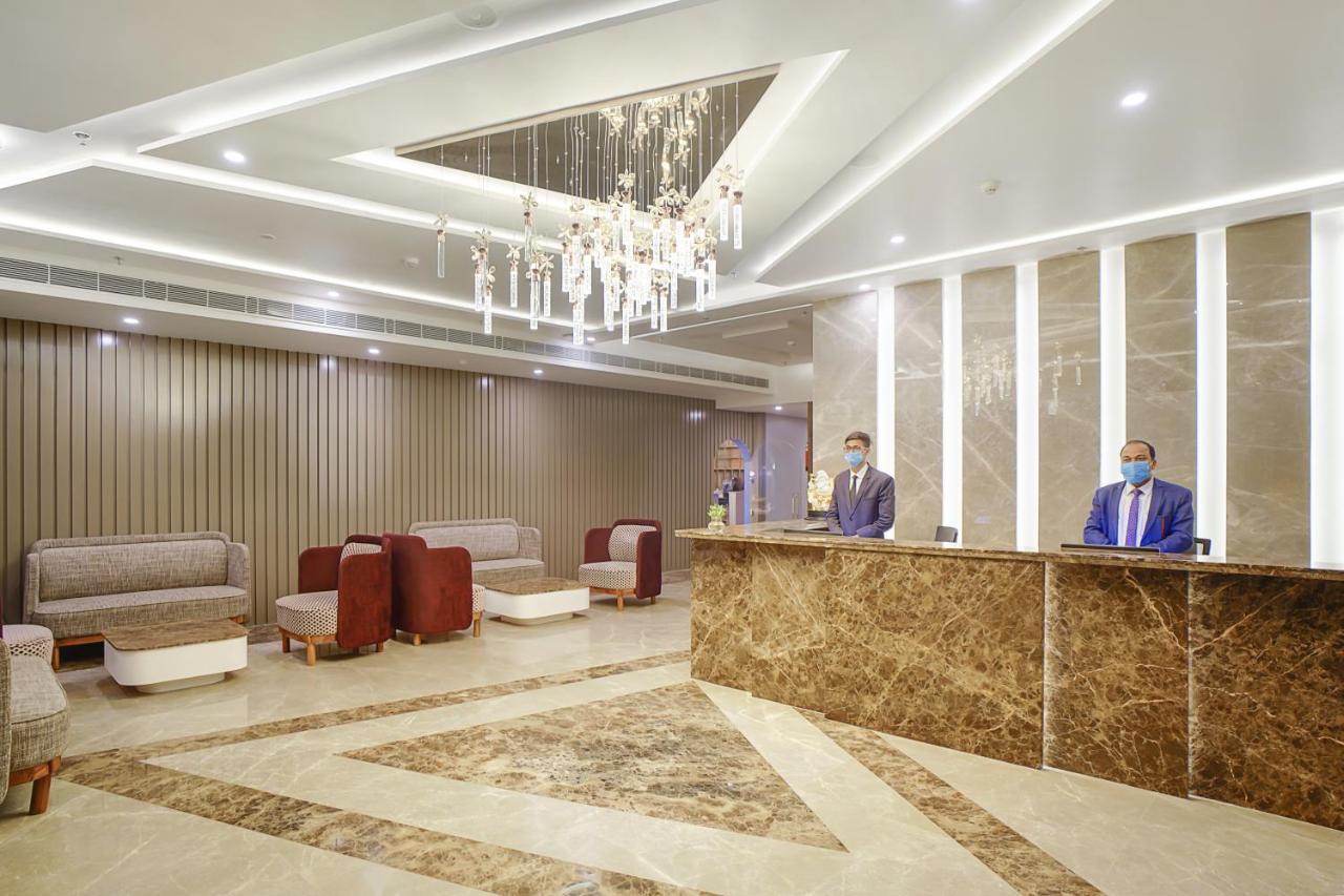 Hotel Four Element Βαρανάσι Εξωτερικό φωτογραφία
