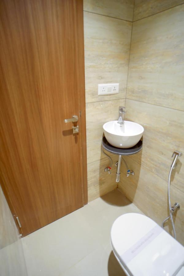 Hotel Four Element Βαρανάσι Εξωτερικό φωτογραφία