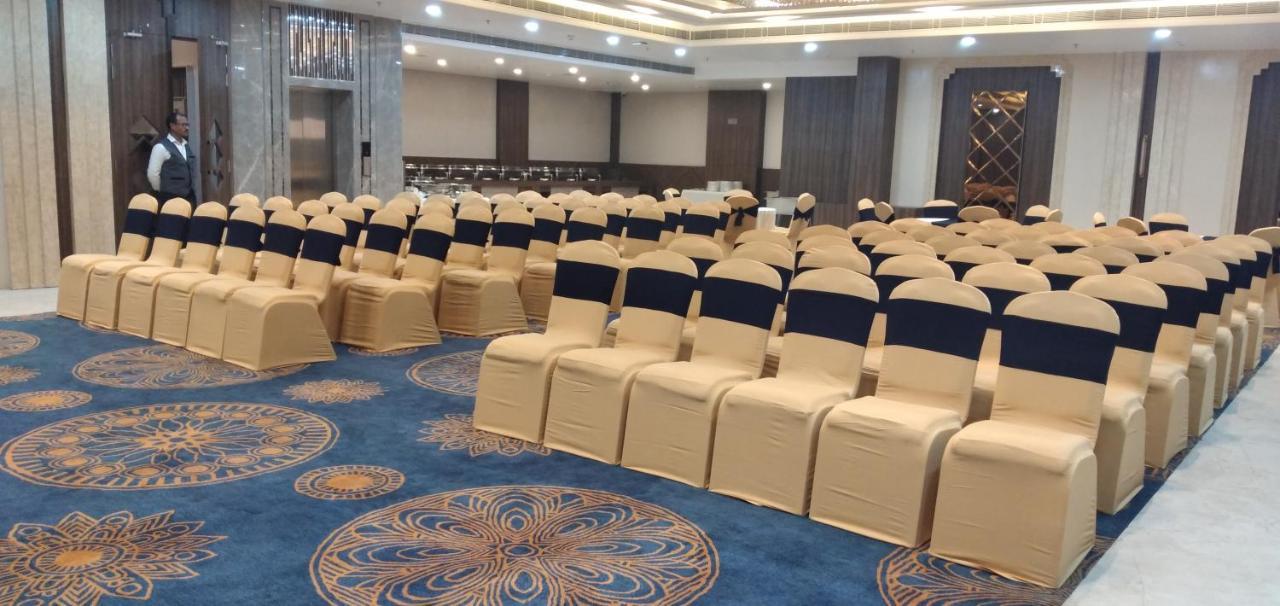 Hotel Four Element Βαρανάσι Εξωτερικό φωτογραφία