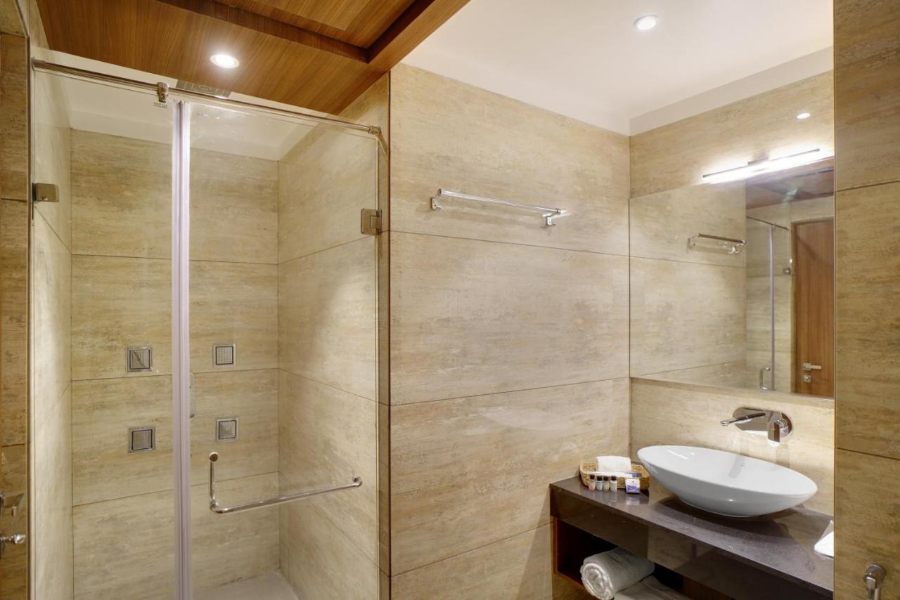 Hotel Four Element Βαρανάσι Εξωτερικό φωτογραφία