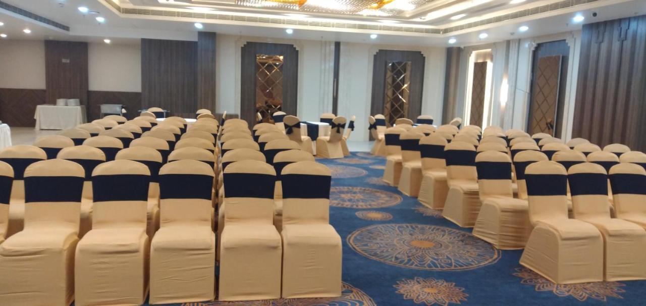 Hotel Four Element Βαρανάσι Εξωτερικό φωτογραφία
